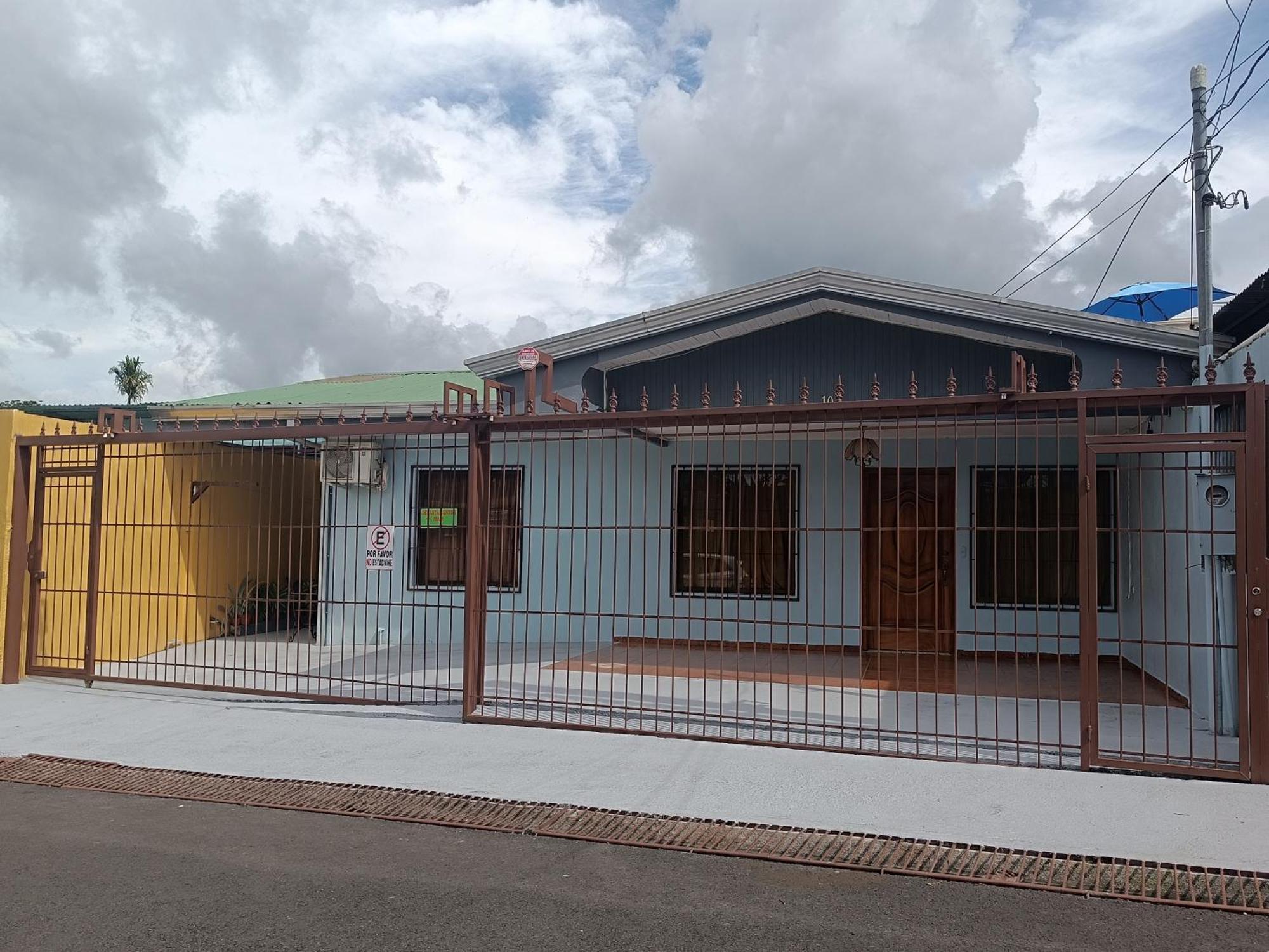 Apartamentos M&M La Fortuna Luaran gambar